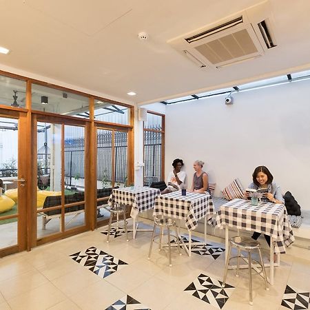 Liveitup Central By D Varee Bangkok Bagian luar foto