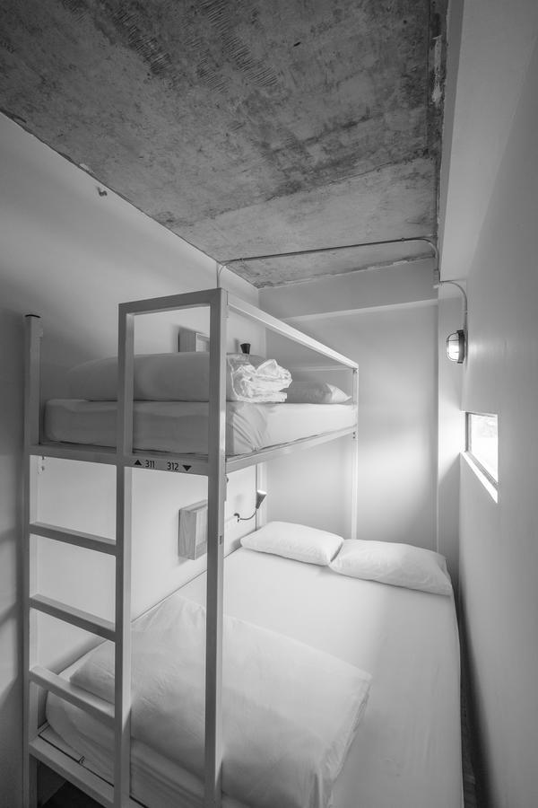 Liveitup Central By D Varee Bangkok Bagian luar foto