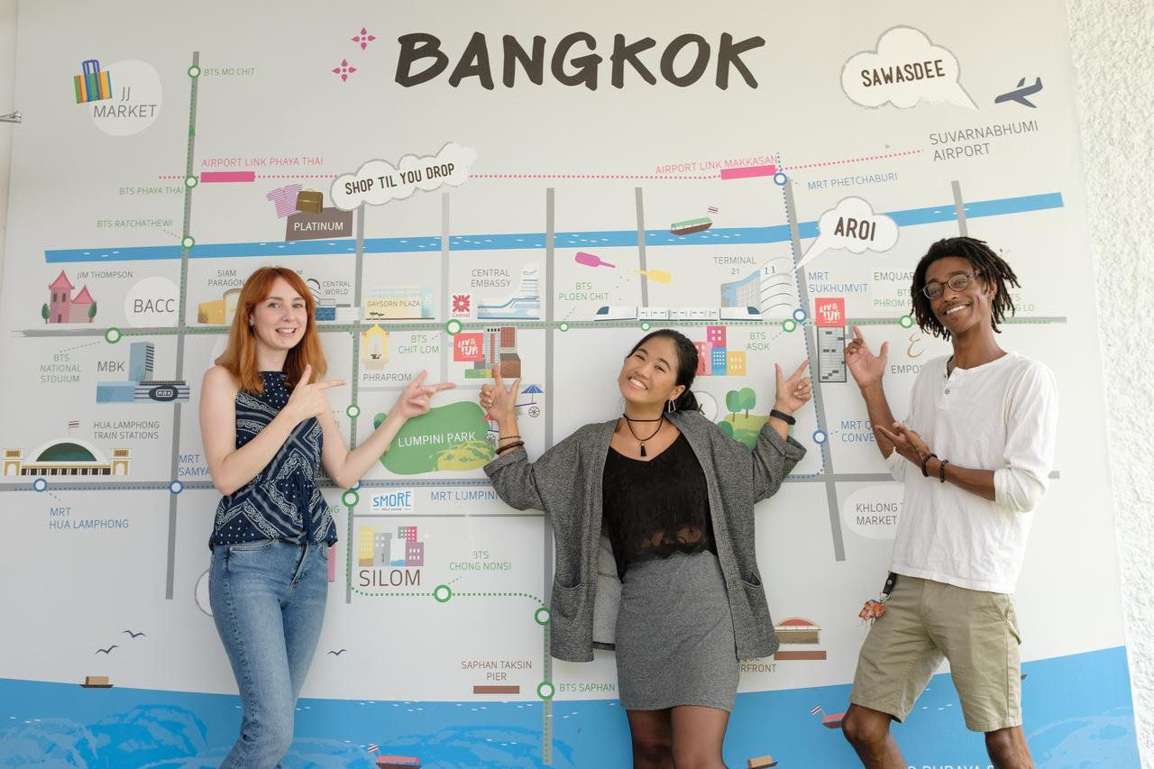 Liveitup Central By D Varee Bangkok Bagian luar foto