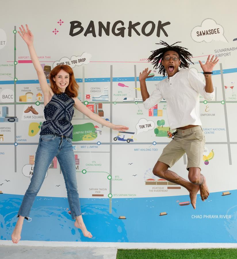 Liveitup Central By D Varee Bangkok Bagian luar foto